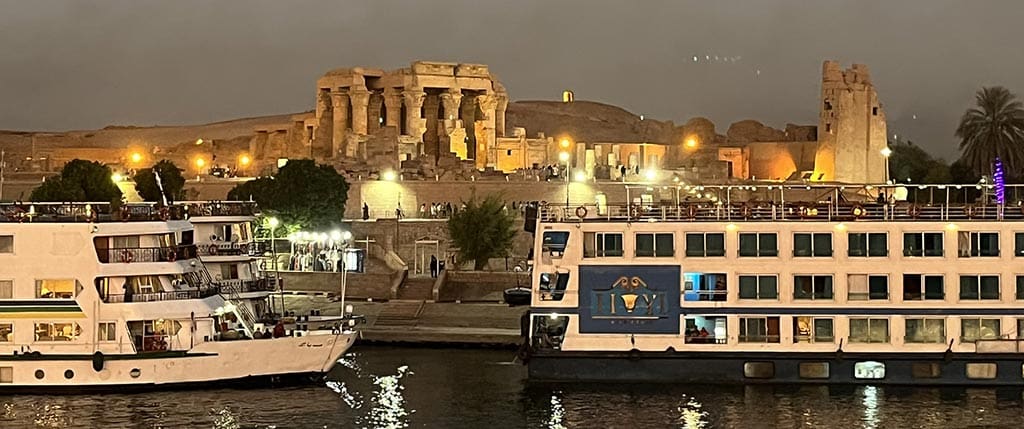 Egypt, EDfu Kom Ombo cruise ship